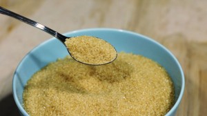 http://lifehacker.com/5809331/what-sugar-actually-does-to-your-brain-and-body
